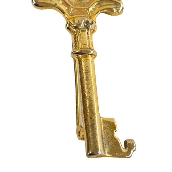Anne Klein II Goldtone Skeleton Key Brooch Pin 2.75" - Picture 3 of 5